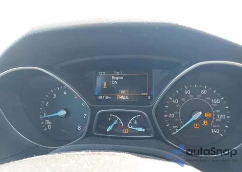 2015 Ford Focus Se z USA, uszkodzony, nr VIN 1FADP3F28FL216599